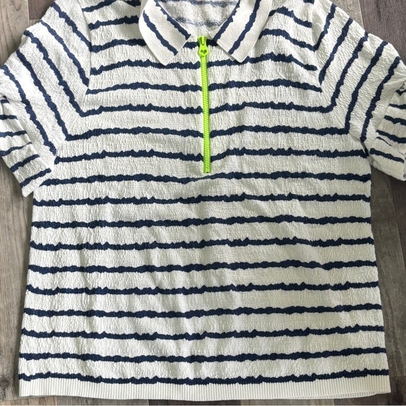 NLISA TODD get in line top in stripe - Picture 2 of 2